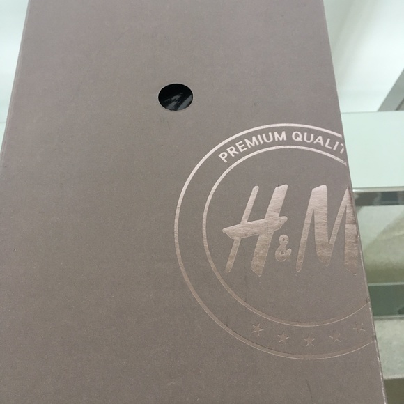 H&M Black Leather & Suede Heels Size 39 NWT - Picture 8 of 9